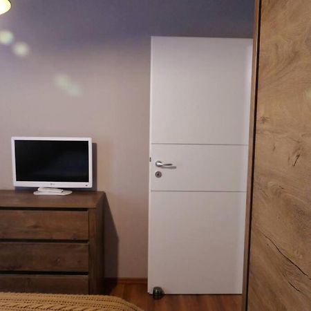 Apartament In Cartier Avantgarden Cu Semineu! Brasov Luaran gambar