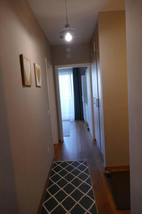 Apartament In Cartier Avantgarden Cu Semineu! Brasov Luaran gambar