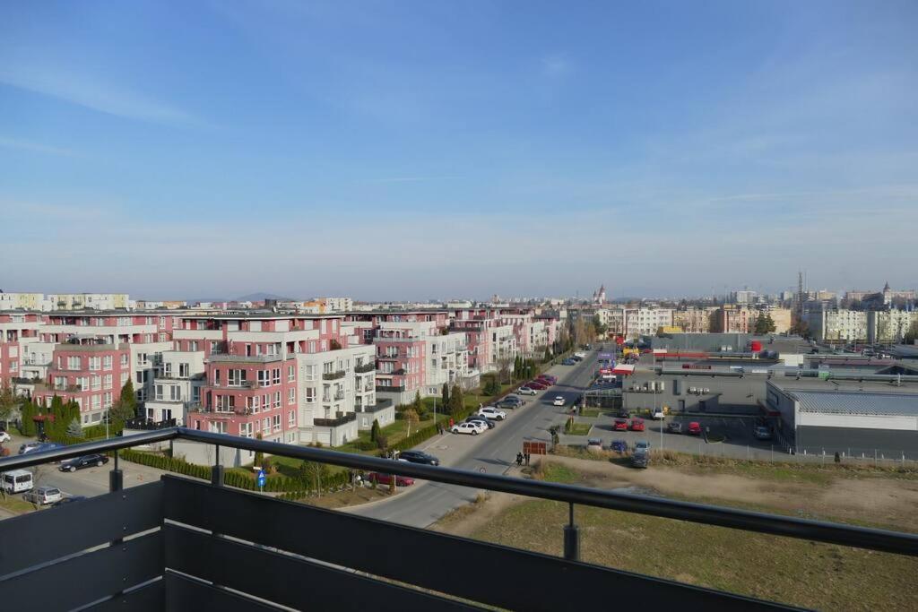 Apartament In Cartier Avantgarden Cu Semineu! Brasov Luaran gambar