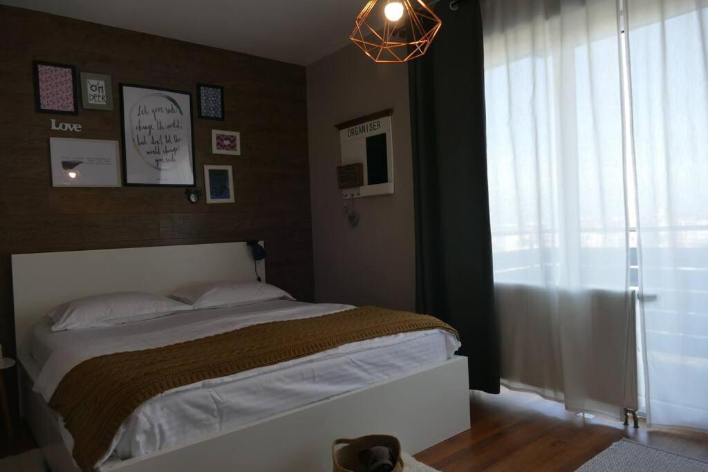 Apartament In Cartier Avantgarden Cu Semineu! Brasov Luaran gambar